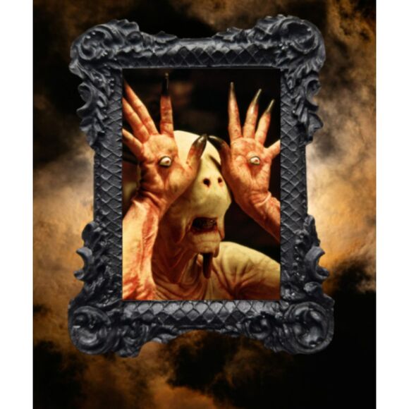 Pan's Labyrinth Pin Pale Man Horror Movie Decoration - Picture 1 of 1